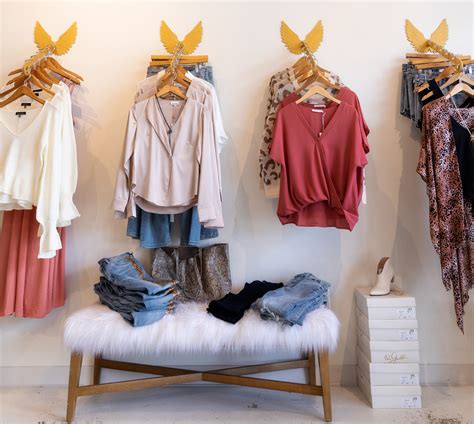 boutiques online.